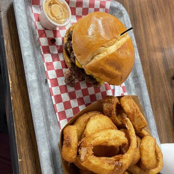 Smokin’ Buns - Double cheeseburger with onion rings - Burgers Near Me - West, Texas Smokin’ Buns - Double cheeseburger with onion rings - Burgers Near Me - West, Texas