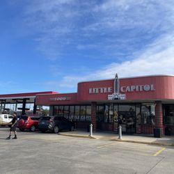 Diesi's Little Capitol Exxon