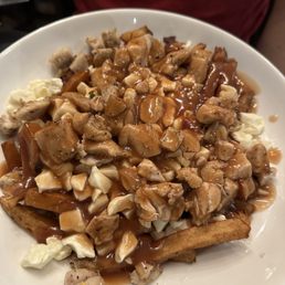 Standard poutine with chicken- Large size