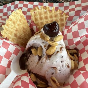 The Ice Cream Barr - Half of an ice cream sundae (1 scoop) - Ice Cream & Frozen Yogurt Near Me - Brooksville, Florida The Ice Cream Barr - Half of an ice cream sundae (1 scoop) - Ice Cream & Frozen Yogurt Near Me - Brooksville, Florida