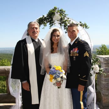 Wedding Officiant Bruce Kelly - Officiants Near Me Wedding Officiant Bruce Kelly - Officiants Near Me