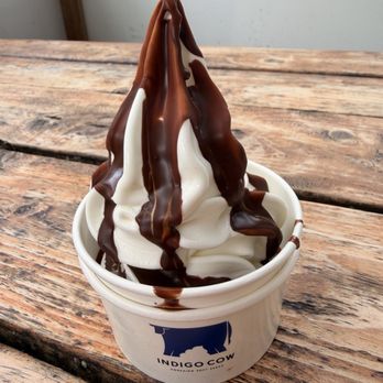 Indigo Cow - Chocolate fudge on vanilla - Ice Cream & Frozen Yogurt Near Me - Seattle, Washington