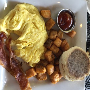 Baker's Crust - Baker's breakfast - pretty basic - Breakfast & Brunch Near Me - Richmond, Virginia Baker's Crust - Baker's breakfast - pretty basic - Breakfast & Brunch Near Me - Richmond, Virginia