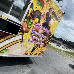Monae’s Burger