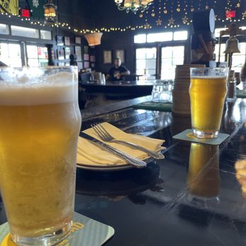 Morrison - Cali creamin and guava IPA - Gastropubs Near Me - Los Angeles, California
