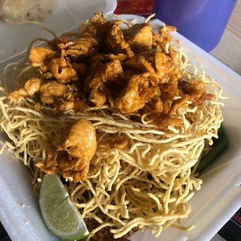 Eathai - Crispy Egg Noodle Pad Thai with Chicken - Thai Near Me - Boca Raton, Florida