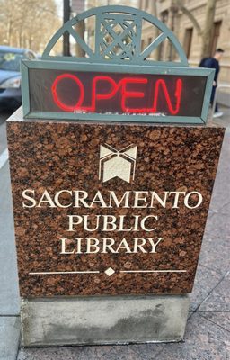 Sacramento Central Public Library by null