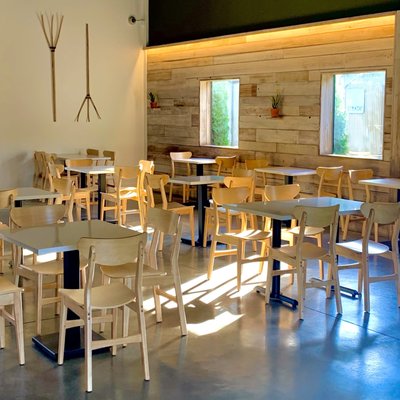 Folktable Restaurant by null