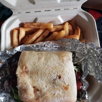 Canyons Barbeque - Hot Link Sandwich w / Fries - Barbeque Near Me - Castro Valley, California