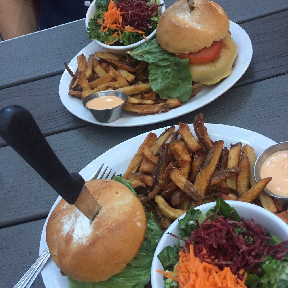 MeeT - Burgers Near Me - Vancouver, British Columbia