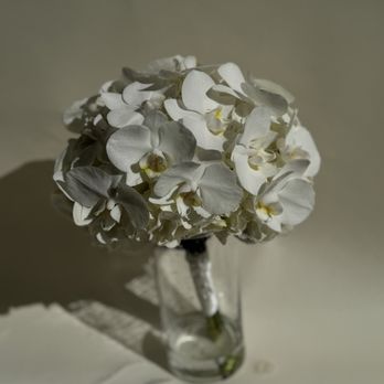 Raya Floral - Your go-to florist for birthdays, proposals & weddings - Floral Designers Near Me - Irvine, California