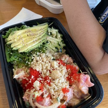 Tiger Plate - This is the mayo tuna bowl, out of this world! So good and so fresh - Hawaiian Near Me - Costa Mesa, California Tiger Plate - This is the mayo tuna bowl, out of this world! So good and so fresh - Hawaiian Near Me - Costa Mesa, California