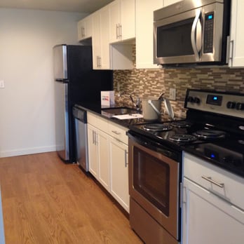 Harbor Steps Apartments - SE Tower Kitchen - Apartments Near Me - Seattle, Washington Harbor Steps Apartments - SE Tower Kitchen - Apartments Near Me - Seattle, Washington