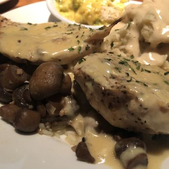 Cheddar's Scratch Kitchen - Dijon Chicken & Mushrooms - American Near Me - Katy, Texas