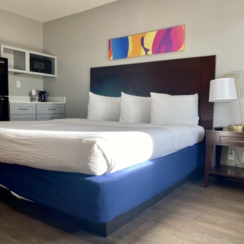 Atrea Inn - Spacious room, very clean! - Hotels Near Me - Amarillo, Texas Atrea Inn - Spacious room, very clean! - Hotels Near Me - Amarillo, Texas