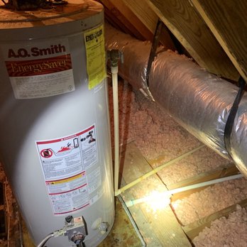 First Aid Plumbing - Old leaking hot water tank - Plumbing Near Me - Houston, Texas First Aid Plumbing - Old leaking hot water tank - Plumbing Near Me - Houston, Texas