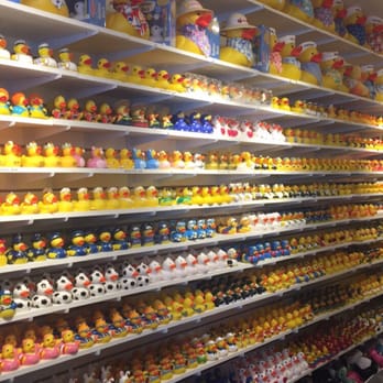 Ducks In The Window - Quack - Candy Stores Near Me - Chatham, Massachusetts