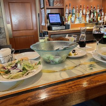Olive Garden Italian Restaurant - I had the salad and bread sticks, hubby had the soup. We both had the spaghetti with extra meat sauce. - Italian Near Me - Florence, Kentucky