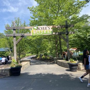 Lake Compounce - Pavilion with resting place (this is where the old dinosaur display was). - Amusement Parks Near Me - Bristol, Connecticut