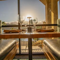 Lighthouse Restaurant - Lighthouse Restaurant
