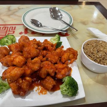 Peter Chang - 6. General Tso's Chicken Dinner - Chinese Near Me - Williamsburg, Virginia