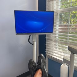 Alencar Family Dentistry - Music plays from speakers and TV screens in each room. Love it!