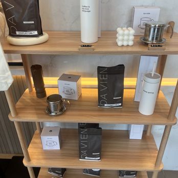 Da Vien Coffee - Cute display - Coffee & Tea Near Me - Alhambra, California Da Vien Coffee - Cute display - Coffee & Tea Near Me - Alhambra, California
