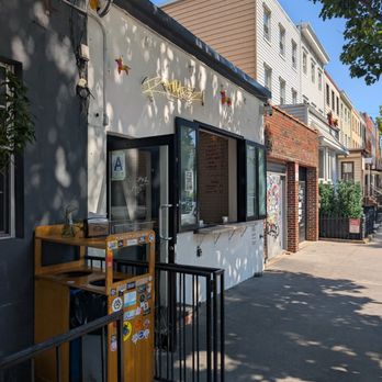 Taqueria Ramirez - Store front - Mexican Near Me - Brooklyn, New York
