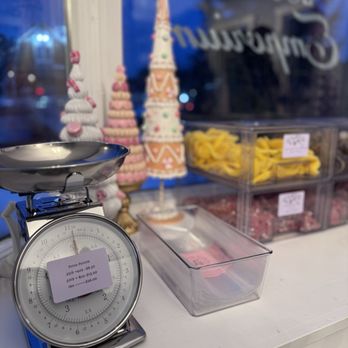BouNom Emporium - Purchase by weight - Candy Stores Near Me - Avon, Connecticut BouNom Emporium - Purchase by weight - Candy Stores Near Me - Avon, Connecticut