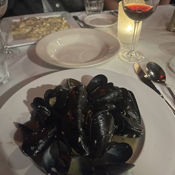 Villa Francesca - Mussels with white wine - Italian Near Me - Boston, Massachusetts