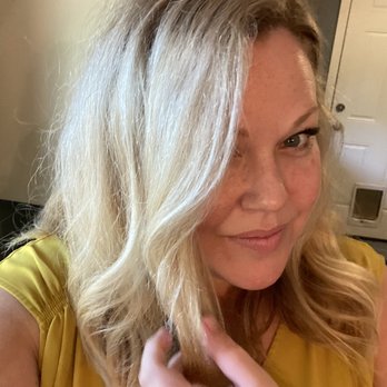 Gal’s Hair Studio - blonde highlights - Hair Stylists Near Me Gal’s Hair Studio - blonde highlights - Hair Stylists Near Me