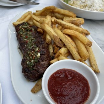 Cara Restaurant - Steak Frites - New American Near Me - Los Angeles, California Cara Restaurant - Steak Frites - New American Near Me - Los Angeles, California