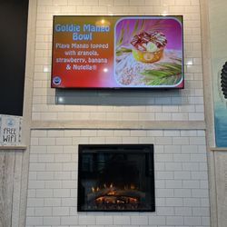 Playa Bowls - Fireplace