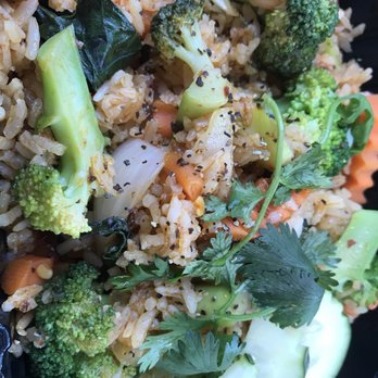 Arharn Thai - Bangkok Fried Rice 2 w/ veggies, no eggs, spice level hot (just ok; wouldn't order it again) - Thai Near Me - Colorado Springs, Colorado