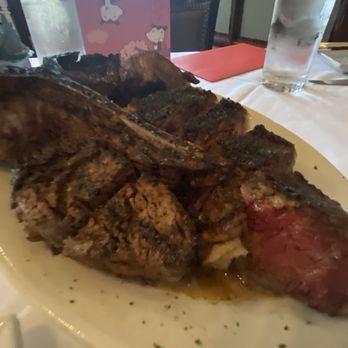 Ruth's Chris Steak House - Porterhouse both burnt and raw at the same time - Steakhouses Near Me - Dallas, Texas Ruth's Chris Steak House - Porterhouse both burnt and raw at the same time - Steakhouses Near Me - Dallas, Texas