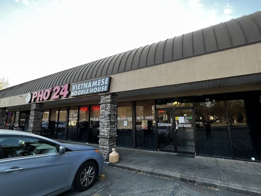 Pho 24 by null