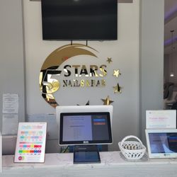 5 Stars Nails Bar - Front