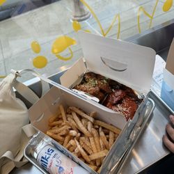 Noori Chicken Ann Arbor - Wings 8 Pcs (Soy Garlic Sauce, Sweet & Mild Sauce) and Magic Fries