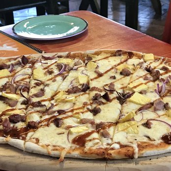 El Merendero del Lobo - Pizza - Mexican Near Me - Maneadero, BCN