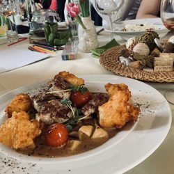 Zur Eiche - Scheinelendchen mit Kartoffelkrusteln und Pilzen