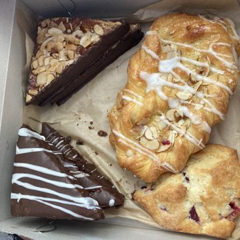 Kohnen's Country Bakery - Bakeries Near Me - Tehachapi, California Kohnen's Country Bakery - Bakeries Near Me - Tehachapi, California