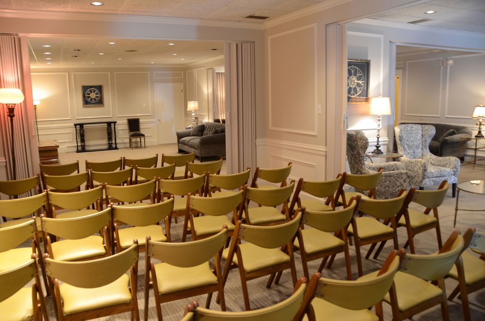 E M COOTS’ SONS Updated September 2024 10 Photos 120 W Maple St