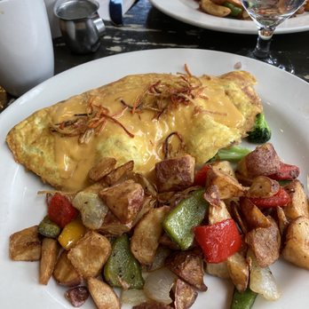 The Wayward Cafe - Veggie omelette - Breakfast & Brunch Near Me - Seattle, Washington