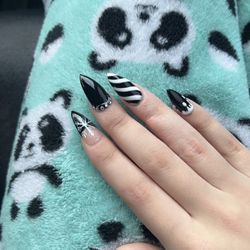 Adora Nails & Spa - Soul eater