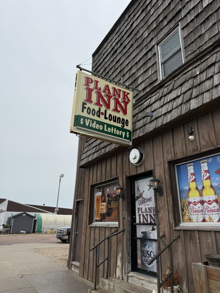 Plank-Inn Logo