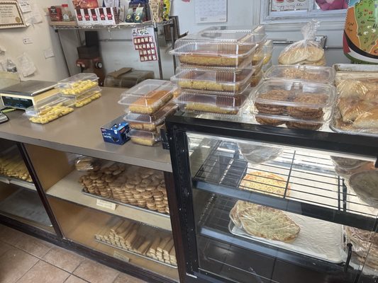 Al Medina Bakery by null