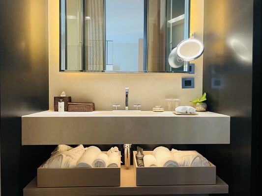Bulgari Hotel Milano by null