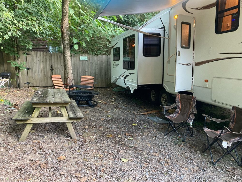 BETHESDA SPRINGS AT MENA CABINS Updated August 2024 10 Photos 1051 Polk Road 42, Mena