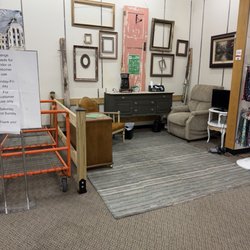 Hutch Vintage Market