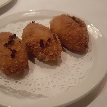 La Banane - Omg! Must get. Lobster croquette. Freshly made. Steaming hotttt. @foodcoverto - French Near Me - Toronto, Ontario La Banane - Omg! Must get. Lobster croquette. Freshly made. Steaming hotttt. @foodcoverto - French Near Me - Toronto, Ontario